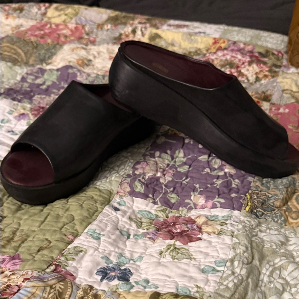 Black Leather Slide Sandals - Picture 4 of 4